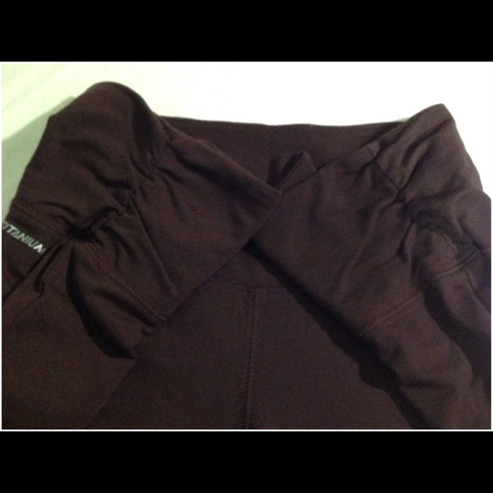 Women's Size M Columbia Titanium Athletic Capris - Picture 5 of 5